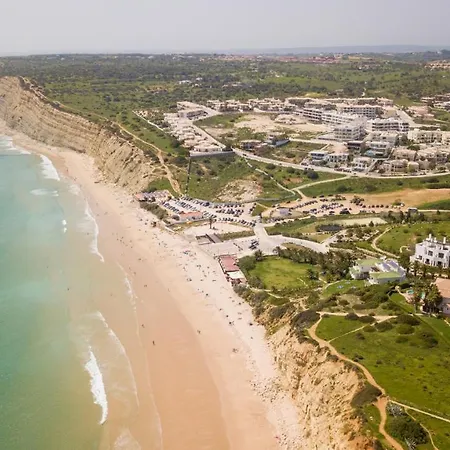 Porto De Mos 72 By Destination Algarve