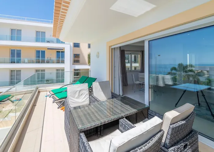 Апартаменты Porto De Mos 72 By Destination Algarve *