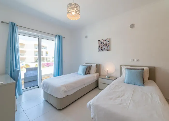 Porto De Mos 72 By Destination Algarve Апартаменты Лагуш