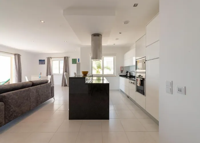 Апартаменты Porto De Mos 72 By Destination Algarve *