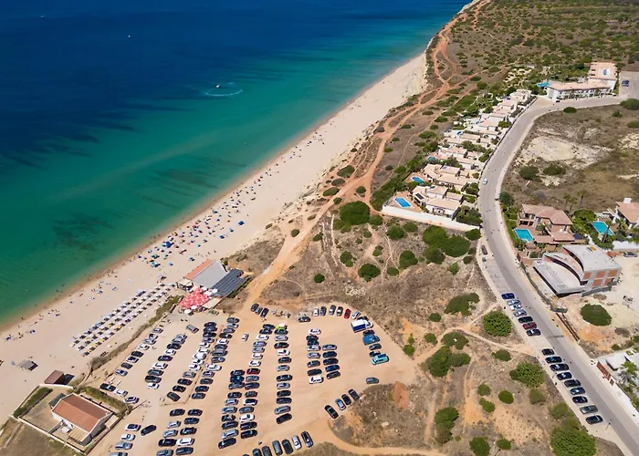 Porto De Mos 72 By Destination Algarve Апартаменты Лагуш
