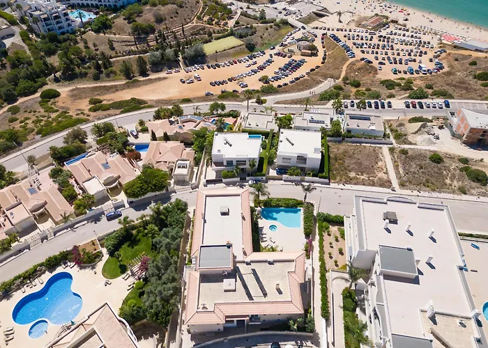 Porto De Mos 72 By Destination Algarve Апартаменты