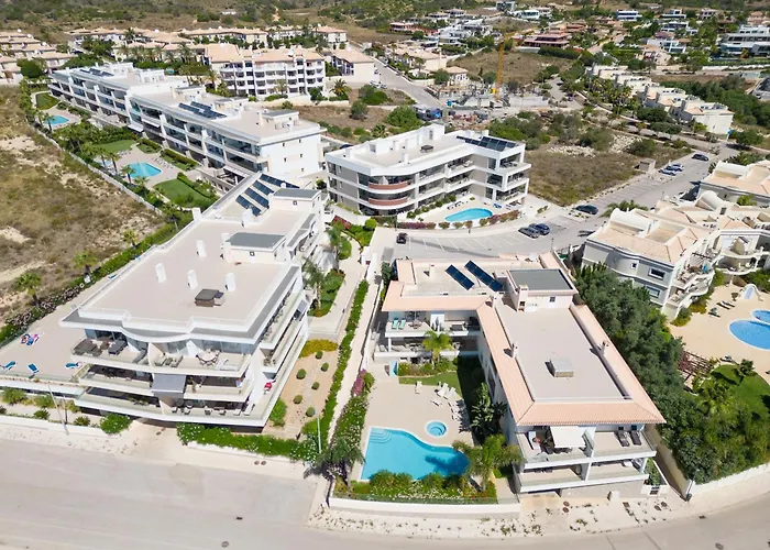 Porto De Mos 72 By Destination Algarve Апартаменты *