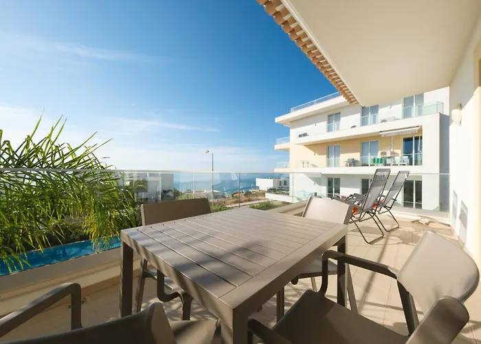 Апартаменты Porto De Mos 72 By Destination Algarve Лагуш