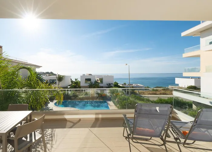 Porto De Mos 72 By Destination Algarve Лагуш