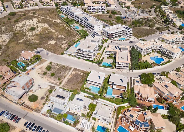 Porto De Mos 72 By Destination Algarve *