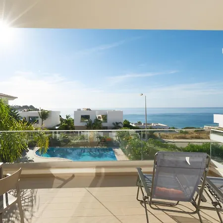 Porto De Mos 72 By Destination Algarve Lagos